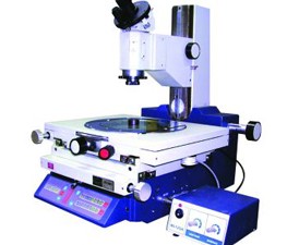 Toolmaker-microscope